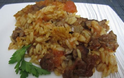 Arpa Şehriyeli Et Yahnisi Tarifi ve Malzemeleri