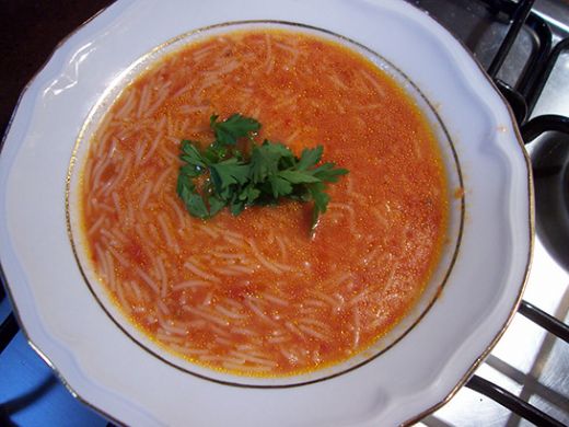 Şehriyeli Domates Çorbası Tarifi ve Malzemeleri