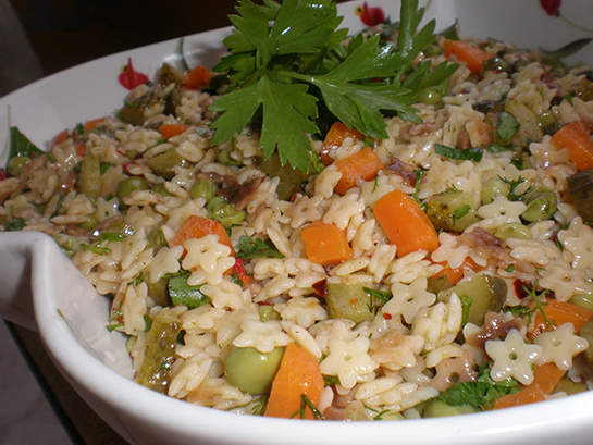 Şehriye Salatası Tarifi ve Malzemeleri